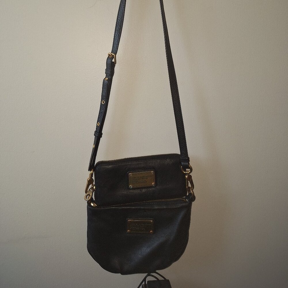 BUNDLE Marc Jacobs Crossbody and matching wallet